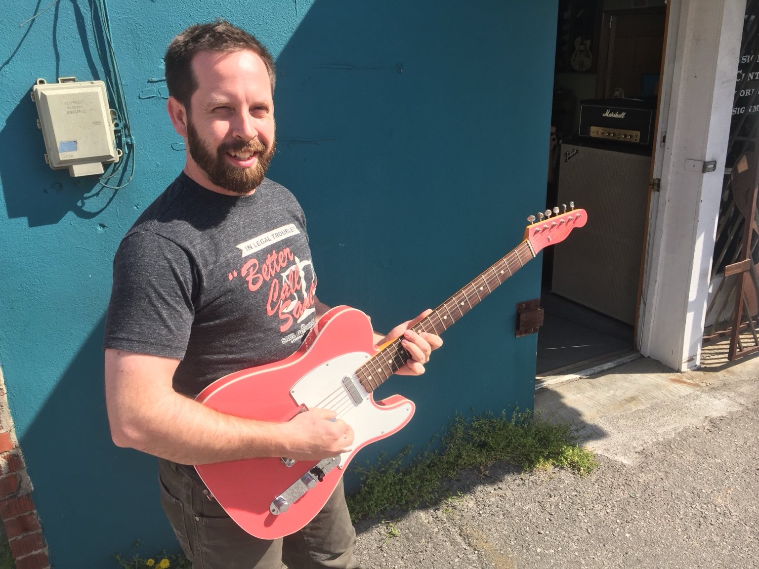 Guitar Trader photograph 6