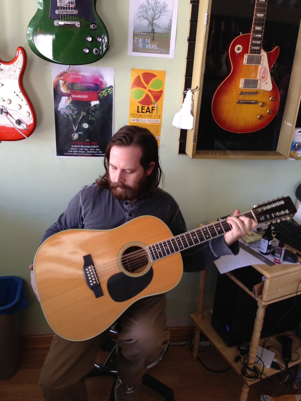 Guitar Trader photograph 8