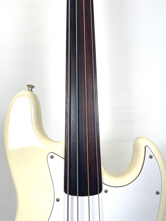 Fender Jazz Bass Fretless MIJ JB-355FL 91-92 w/HSC- Vintage White